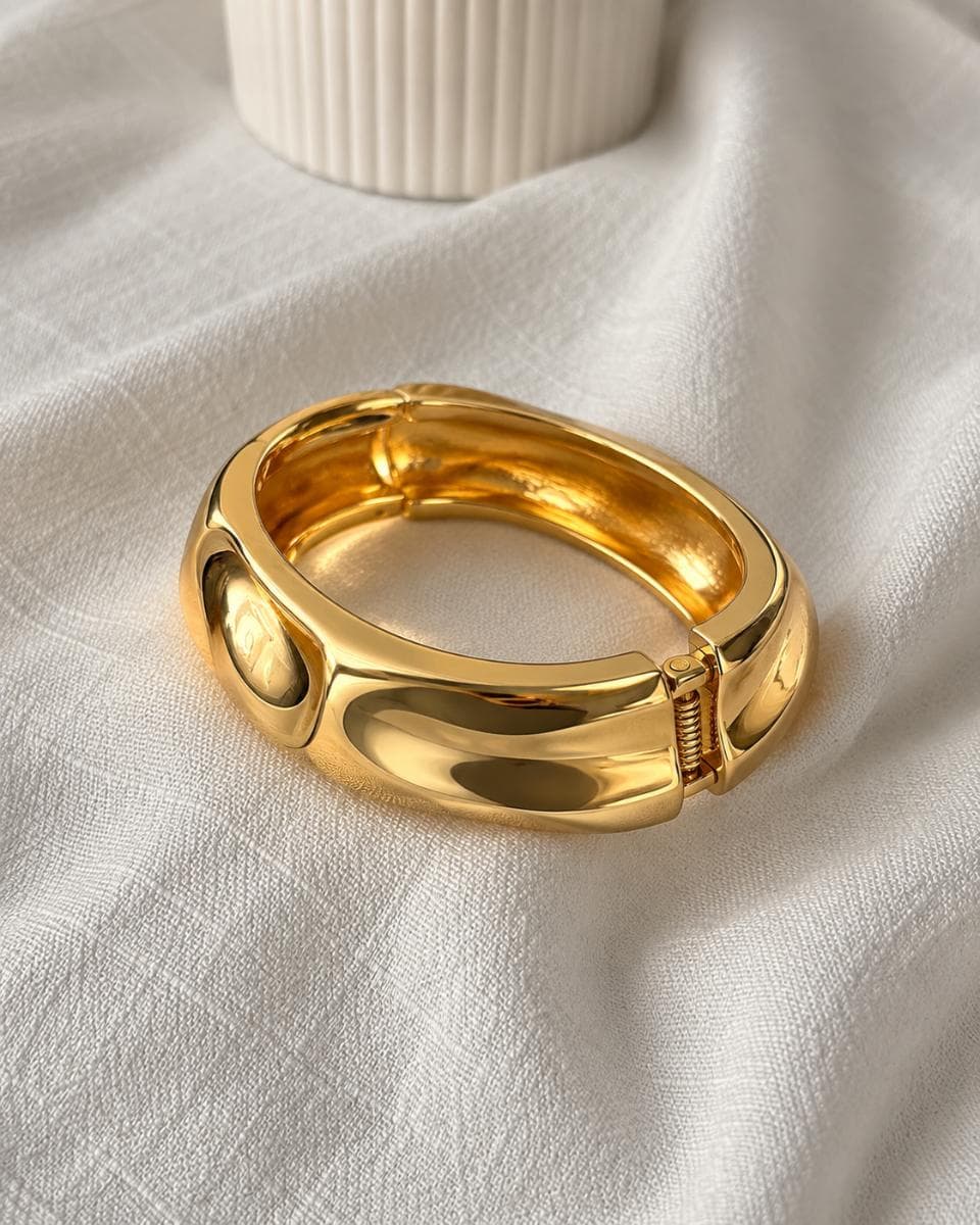Minimal Luxury Gold Anti-Tarnish Bracelet (Smooth Finish Kada)