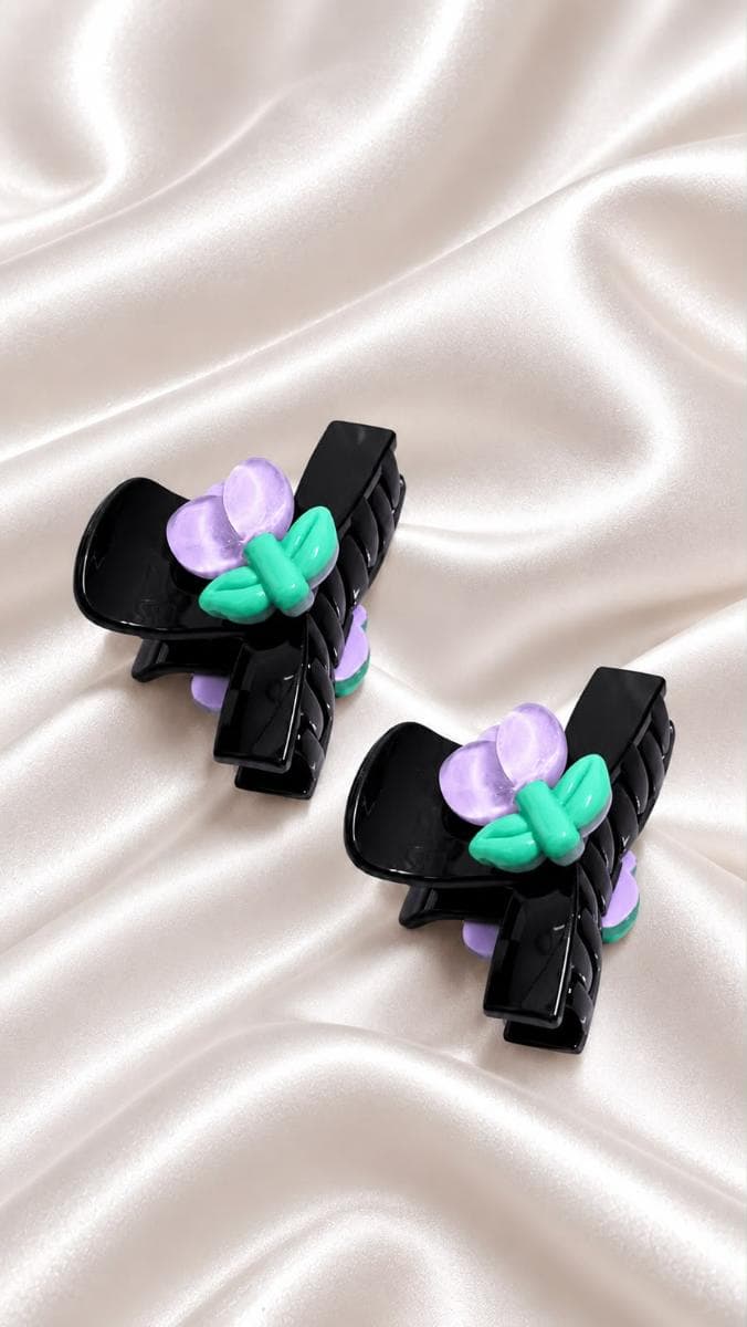 Cute Floral Hair Claw Clip for Girls – Strong Hold Aesthetic Hair Accessory