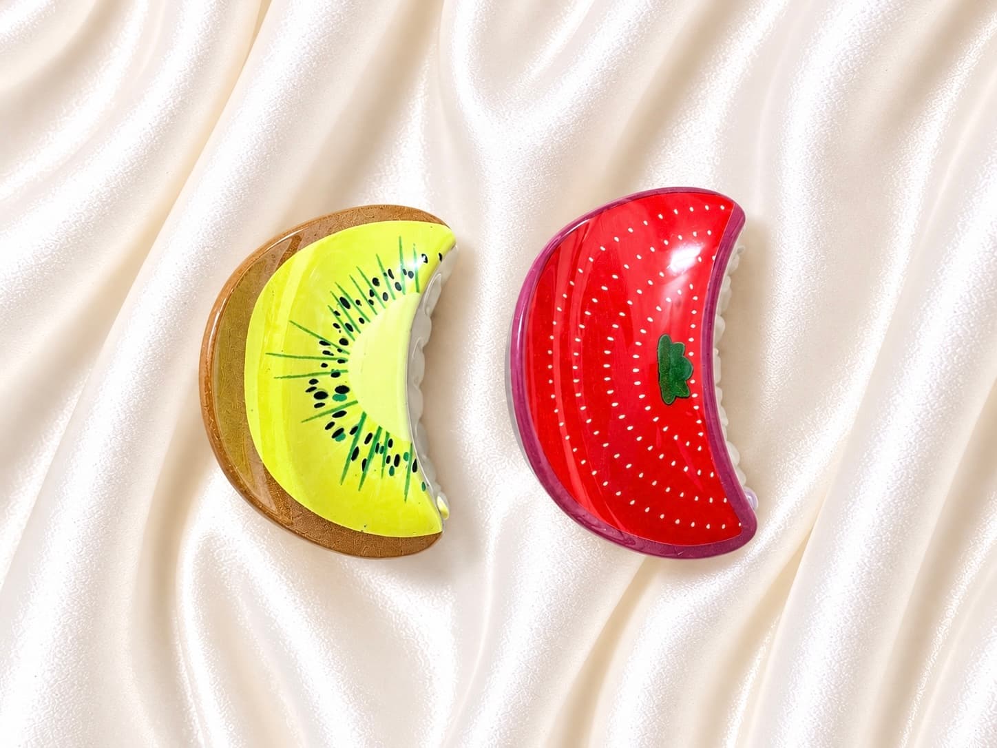 Fruit-Inspired Hair Claw Clip Set – Kiwi Slice & Pink Dragon Fruit
